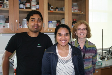 Marilyn Jalal (center) with her research mentors, Mohammad Salehin and Dr. Rebecca Dickstein